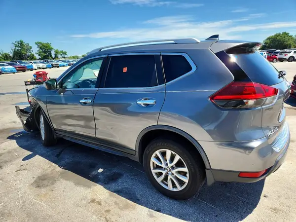 JN8AT2MV2JW304978 2018 NISSAN ROGUE - Image 2