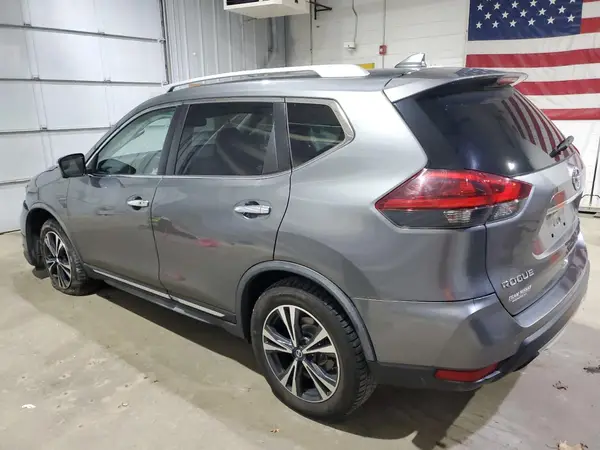 JN8AT2MV2JW307637 2018 NISSAN ROGUE - Image 2