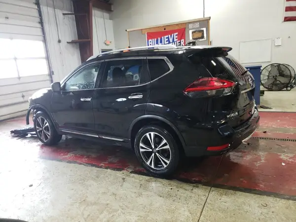 JN8AT2MV2JW308397 2018 NISSAN ROGUE - Image 2