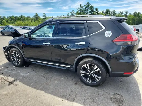 JN8AT2MV2JW309081 2018 NISSAN ROGUE - Image 2