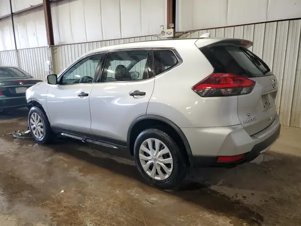 JN8AT2MV2JW309999 2018 NISSAN ROGUE - Image 2