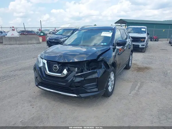 JN8AT2MV2JW311784 2018 NISSAN ROGUE - Image 2