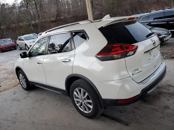 JN8AT2MV2JW312806 2018 NISSAN ROGUE - Image 2