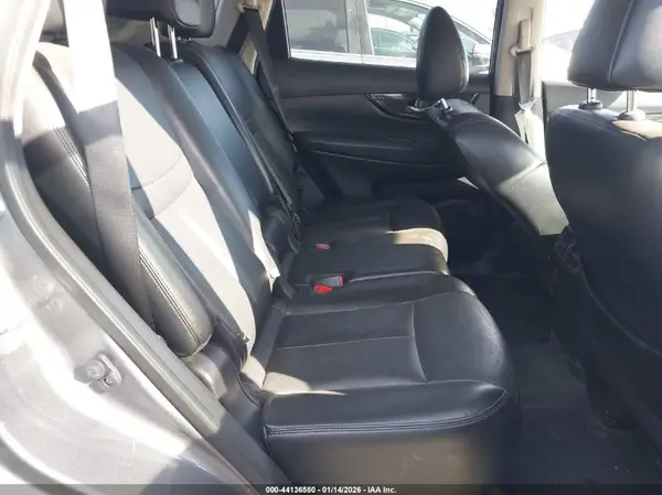 JN8AT2MV2JW319576 2018 NISSAN ROGUE - Image 8
