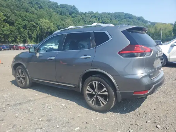 JN8AT2MV2JW320887 2018 NISSAN ROGUE - Image 2