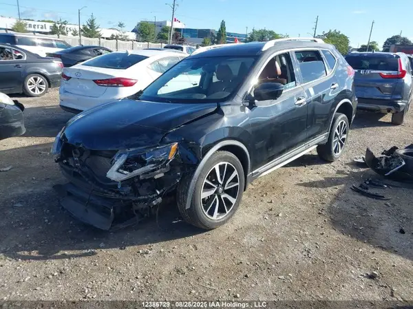 JN8AT2MV2JW321988 2018 NISSAN ROGUE - Image 2