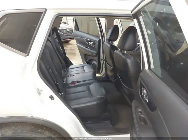JN8AT2MV2JW322302 2018 NISSAN ROGUE - Image 8