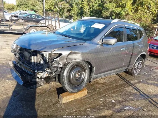 JN8AT2MV2JW322414 2018 NISSAN ROGUE - Image 2