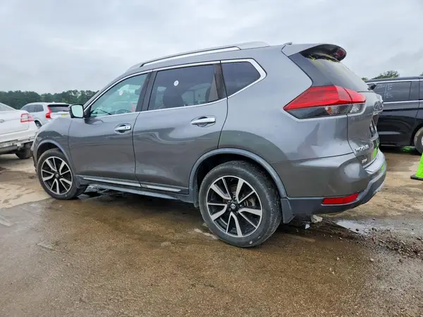 JN8AT2MV2JW324017 2018 NISSAN ROGUE - Image 2