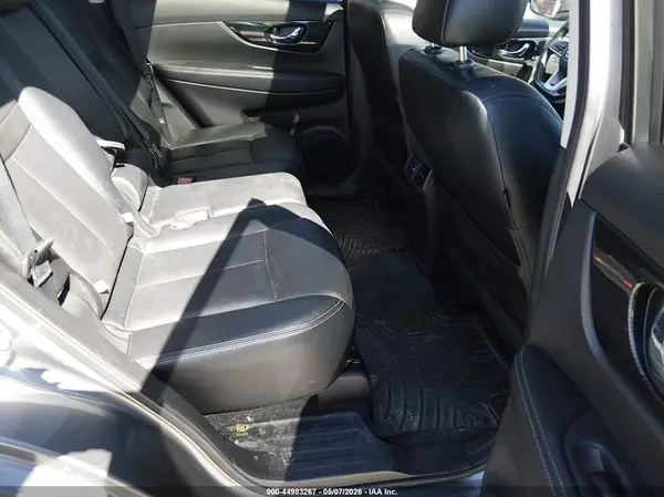 JN8AT2MV2JW342131 2018 NISSAN ROGUE - Image 8