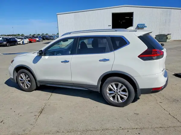 JN8AT2MV2JW342808 2018 NISSAN ROGUE - Image 2