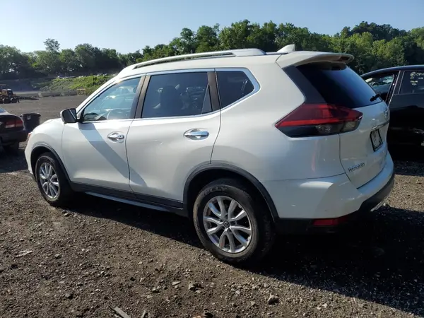 JN8AT2MV2JW343764 2018 NISSAN ROGUE - Image 2