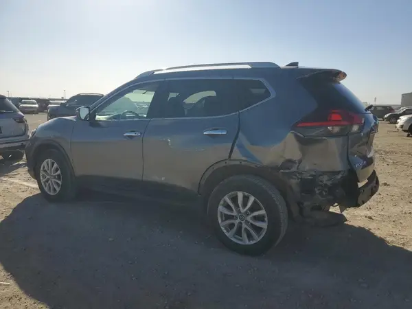 JN8AT2MV2JW345787 2018 NISSAN ROGUE - Image 2