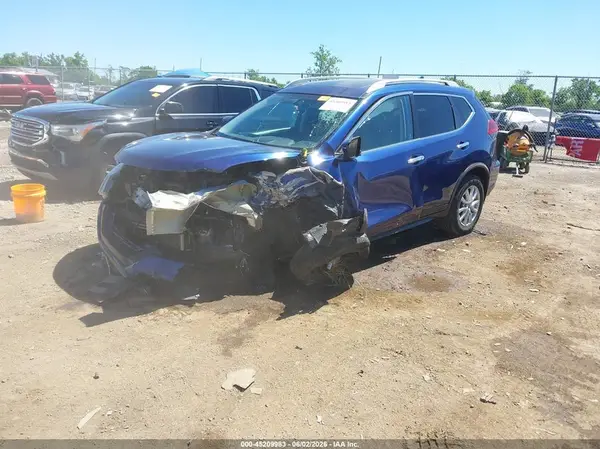 JN8AT2MV2JW347135 2018 NISSAN ROGUE - Image 2