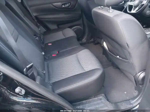 JN8AT2MV2JW347555 2018 NISSAN ROGUE - Image 8