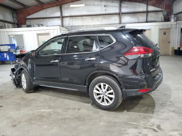 JN8AT2MV2JW348141 2018 NISSAN ROGUE - Image 2