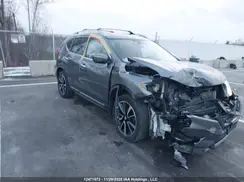 JN8AT2MV2JW350813 2018 NISSAN ROGUE