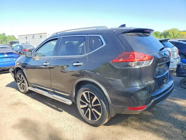 JN8AT2MV2JW352223 2018 NISSAN ROGUE - Image 2