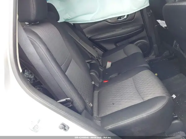JN8AT2MV2KW373042 2019 NISSAN ROGUE - Image 8