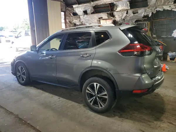 JN8AT2MV2KW379147 2019 NISSAN ROGUE - Image 2