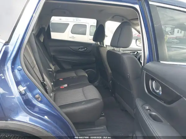 JN8AT2MV2KW381433 2019 NISSAN ROGUE - Image 8
