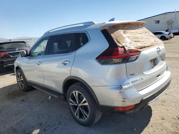 JN8AT2MV2KW386356 2019 NISSAN ROGUE - Image 2