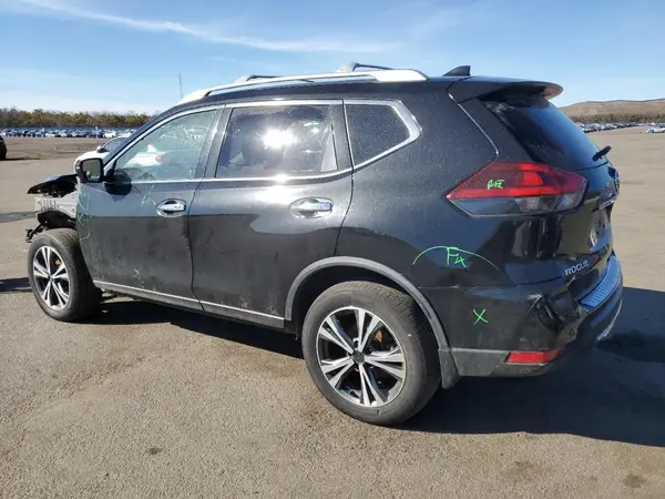 JN8AT2MV2KW387944 2019 NISSAN ROGUE - Image 2