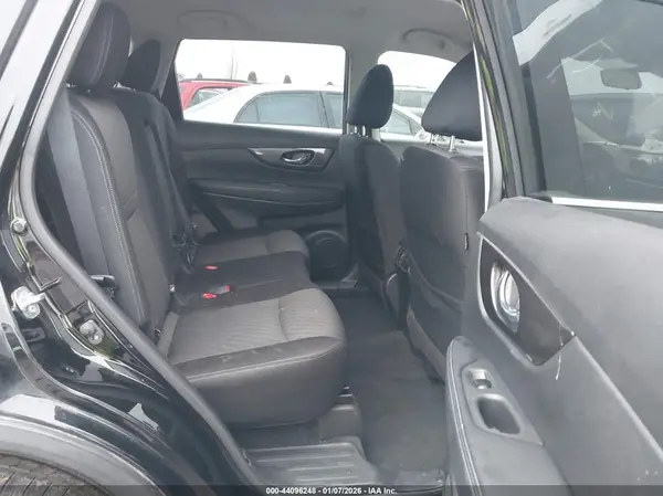 JN8AT2MV2KW388804 2019 NISSAN ROGUE - Image 8
