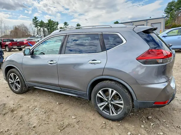 JN8AT2MV2KW392142 2019 NISSAN ROGUE - Image 2