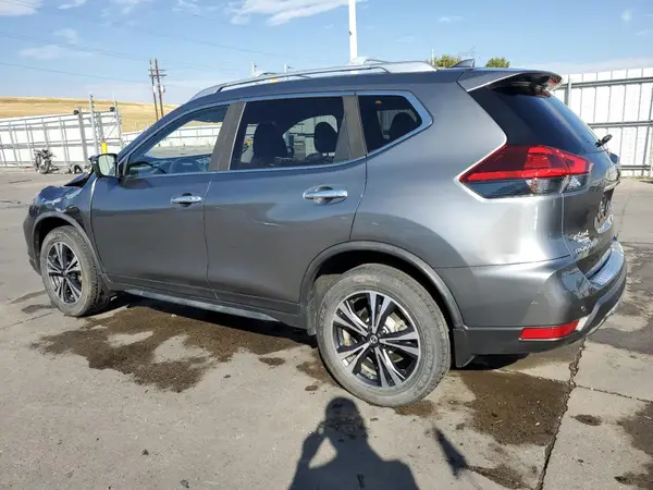 JN8AT2MV2KW400997 2019 NISSAN ROGUE - Image 2