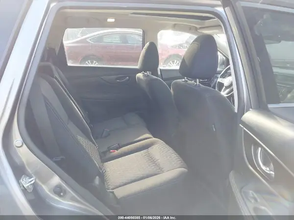 JN8AT2MV2KW402104 2019 NISSAN ROGUE - Image 8
