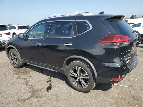 JN8AT2MV2KW402152 2019 NISSAN ROGUE - Image 2