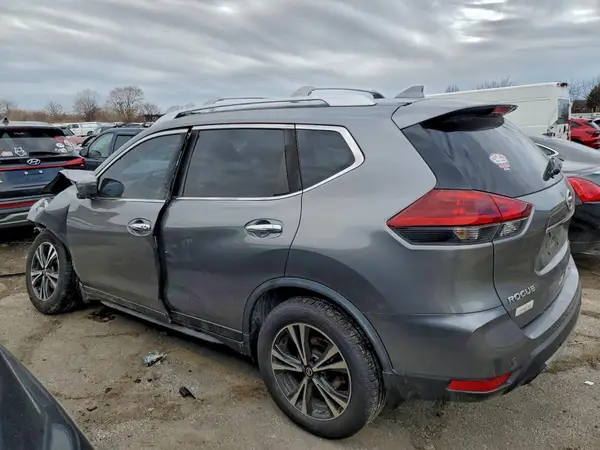 JN8AT2MV2KW402619 2019 NISSAN ROGUE - Image 2