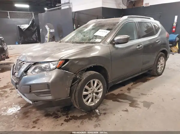 JN8AT2MV2LW105478 2020 NISSAN ROGUE - Image 2