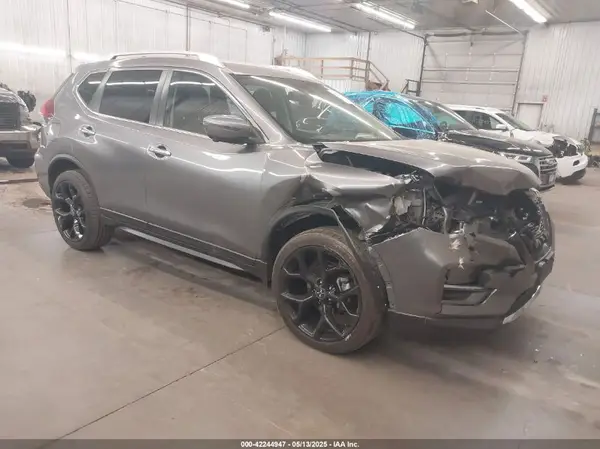 JN8AT2MV2LW118893 2020 NISSAN ROGUE - Image 1