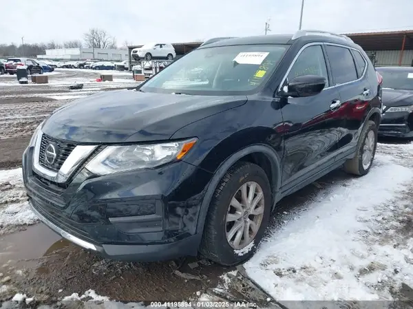 JN8AT2MV2LW132048 2020 NISSAN ROGUE - Image 2