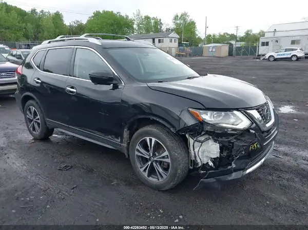 JN8AT2MV2LW134642 2020 NISSAN ROGUE - Image 1