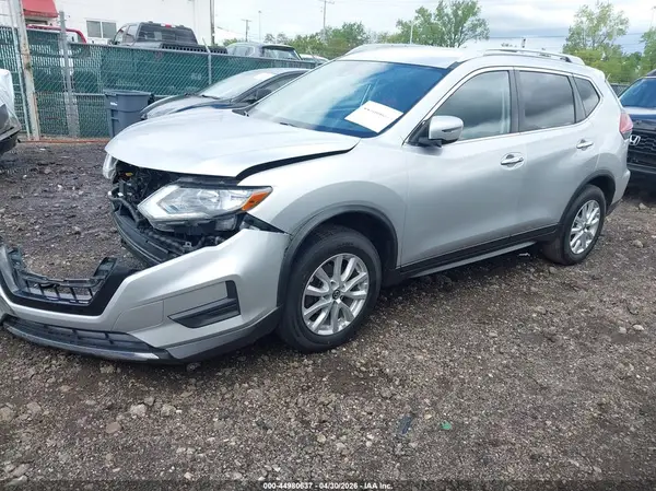 JN8AT2MV2LW144541 2020 NISSAN ROGUE - Image 2