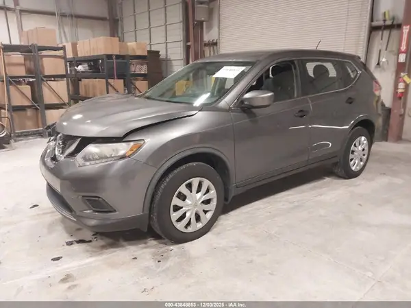 JN8AT2MV3GW130881 2016 NISSAN ROGUE - Image 2