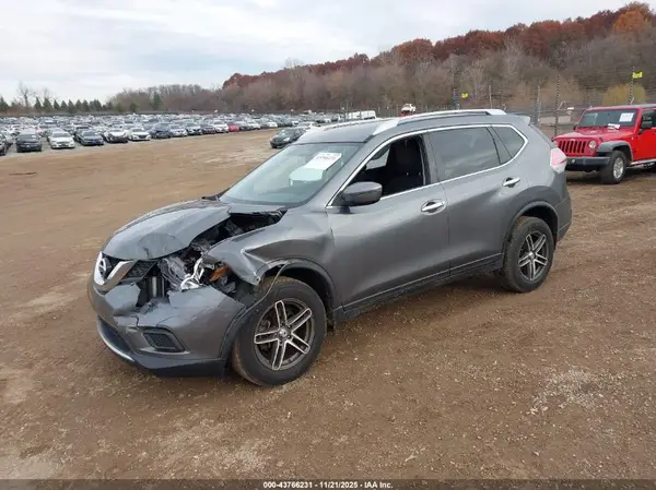 JN8AT2MV3GW131500 2016 NISSAN ROGUE - Image 2