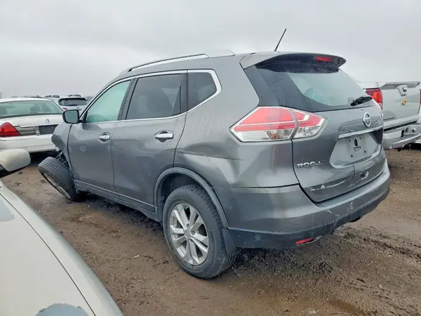 JN8AT2MV3GW132985 2016 NISSAN ROGUE - Image 2
