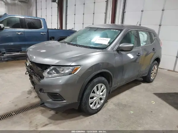 JN8AT2MV3GW149902 2016 NISSAN ROGUE - Image 2