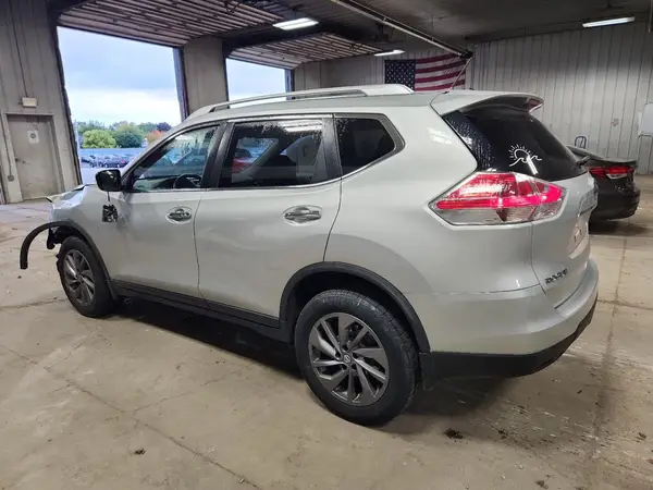 JN8AT2MV3GW154274 2016 NISSAN ROGUE - Image 2