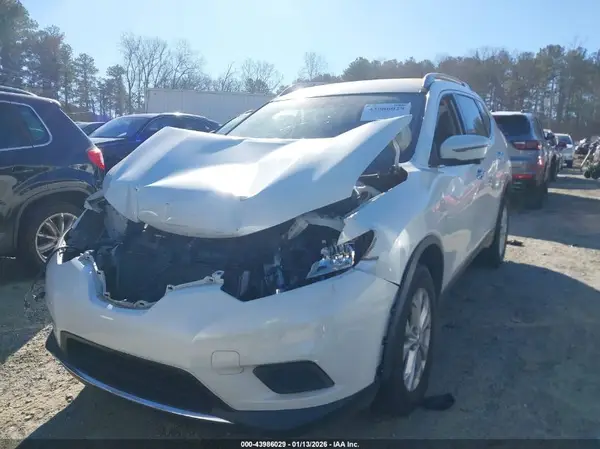 JN8AT2MV3GW154467 2016 NISSAN ROGUE - Image 2