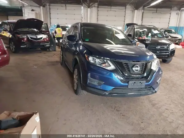 JN8AT2MV3HW000259 2017 NISSAN ROGUE - Image 1