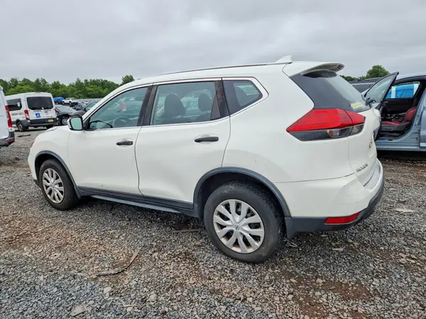 JN8AT2MV3HW001055 2017 NISSAN ROGUE - Image 2