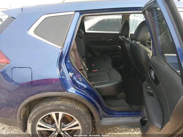 JN8AT2MV3HW001458 2017 NISSAN ROGUE - Image 8