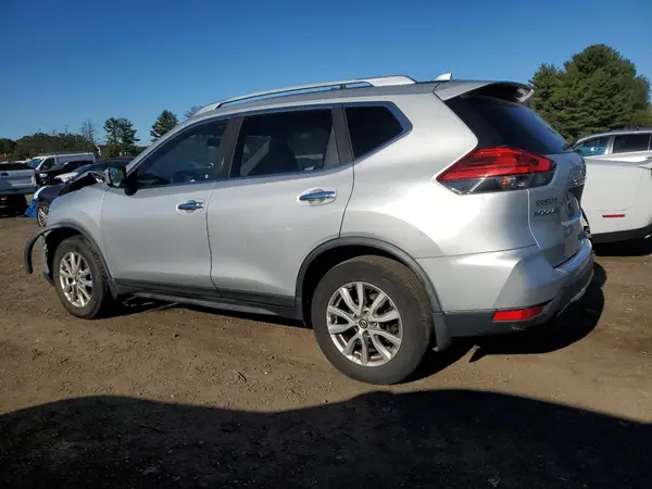 JN8AT2MV3HW001900 2017 NISSAN ROGUE - Image 2