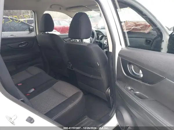 JN8AT2MV3HW003176 2017 NISSAN ROGUE - Image 8
