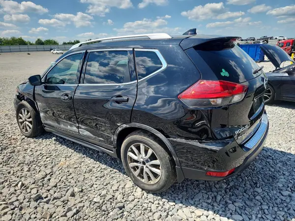 JN8AT2MV3HW006367 2017 NISSAN ROGUE - Image 2